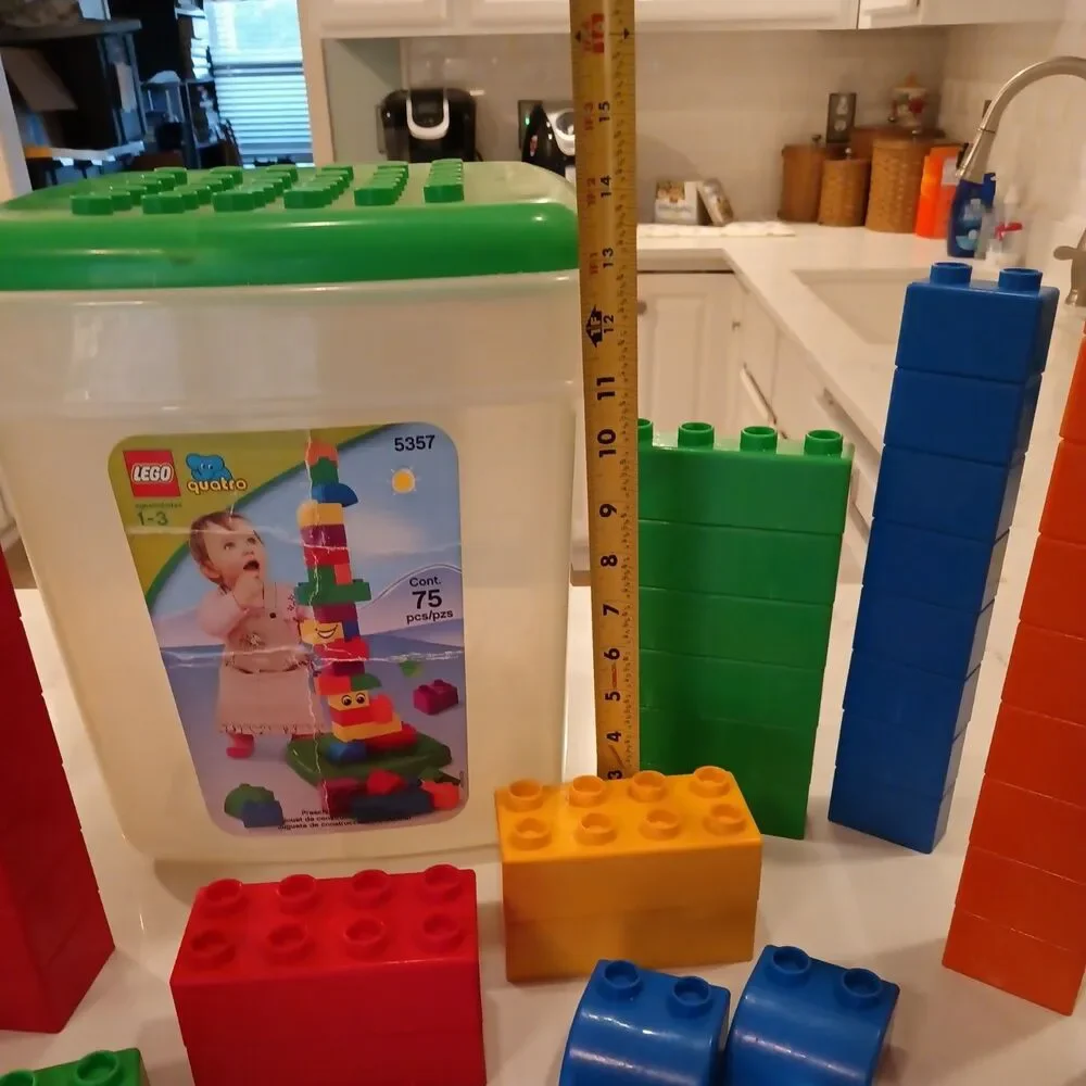Lego Quatro 5357 Building Block Set With Storage Tub & Lid 73 Pieces Ages 1-3